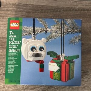 Lego 40494 Holiday & Event Christmas White Polar Bear & Gift Pack NWT
